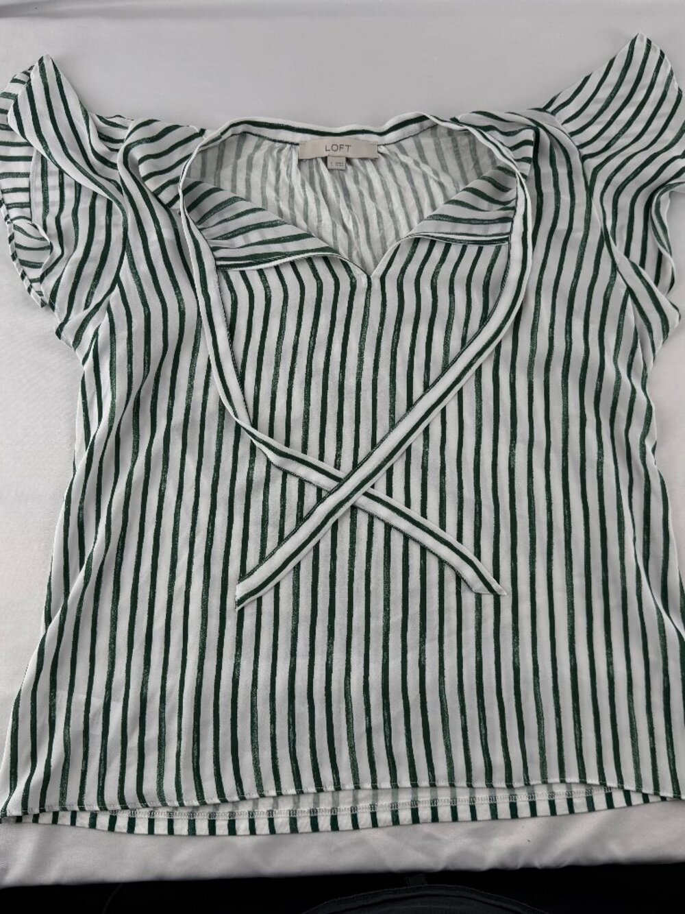 LOFT Green White Striped Flutter Sleeve Top Blouse Size S V-Neck Tie Front